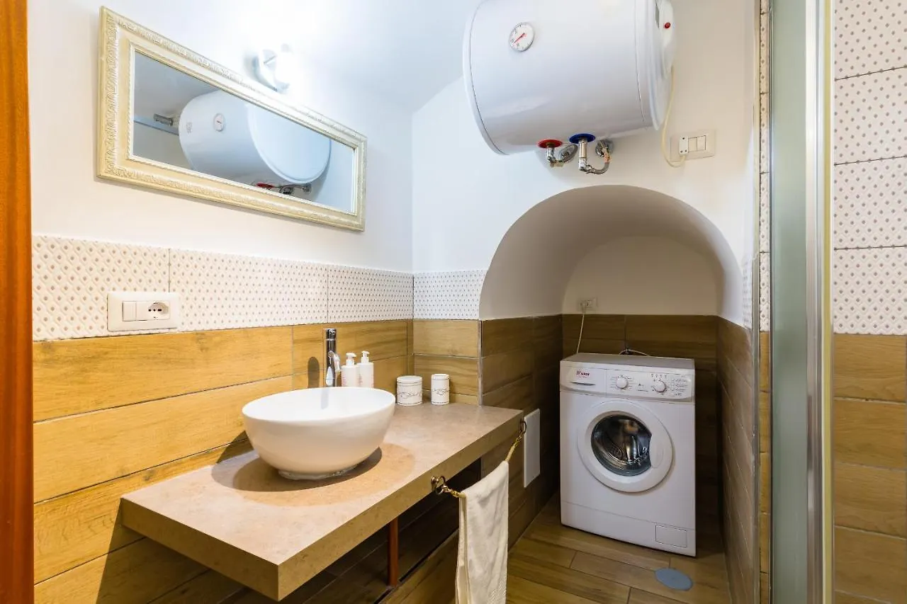 Porta Nolana Apartment By Wonderful Italy Naples Italy
