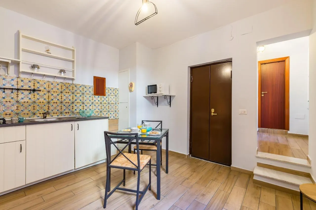 Porta Nolana Apartment By Wonderful Italy Naples